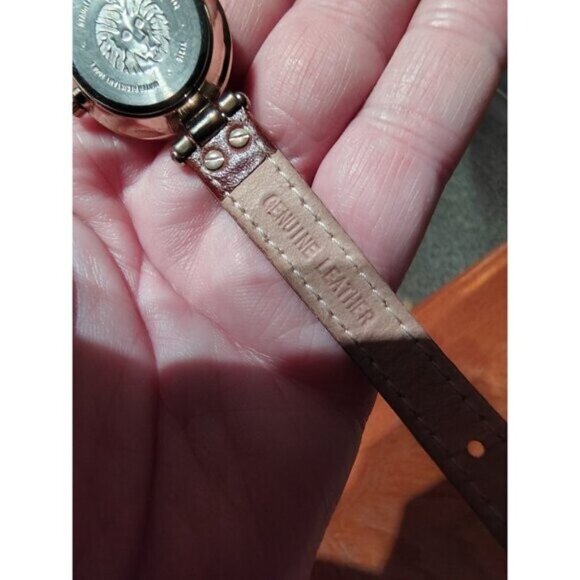 Anne Klein ladies watch. .New Battery JUST installed - Picture 10 of 10
